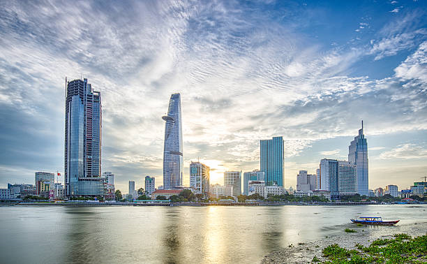 Khi bỏ cấp huyện, thành phố và thị xã ở các địa phương sẽ thế nào?
