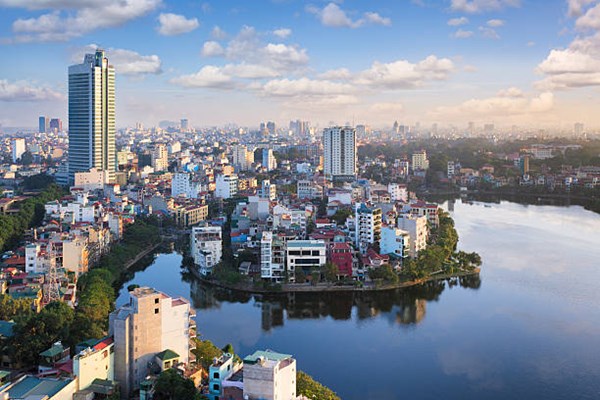 Ai có quyền điều chỉnh cấp quyết định đầu tư các dự án cấp huyện?