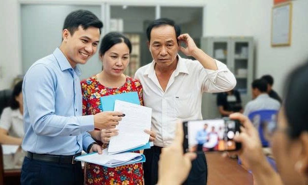 Người được ủy quyền có buộc phải chụp ảnh khi công chứng?